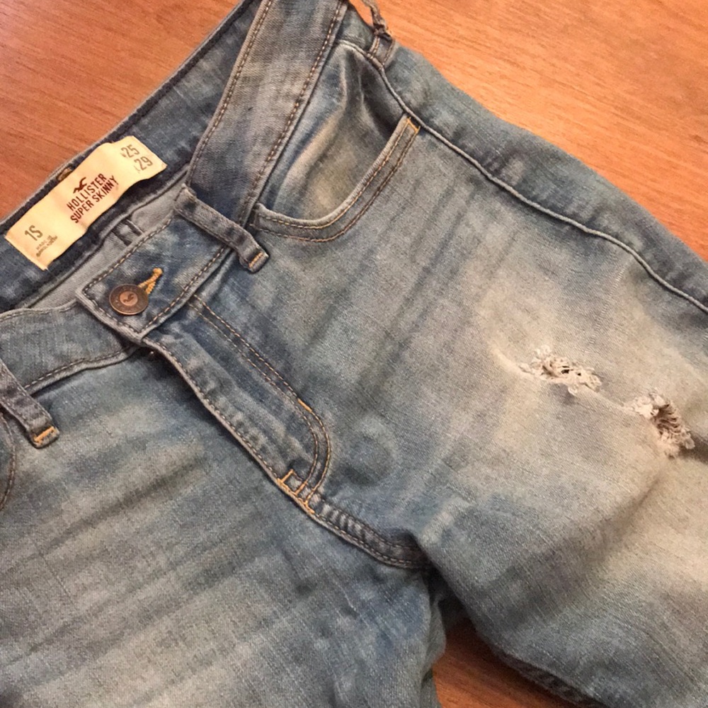 Hollister Super Skinny Jeans